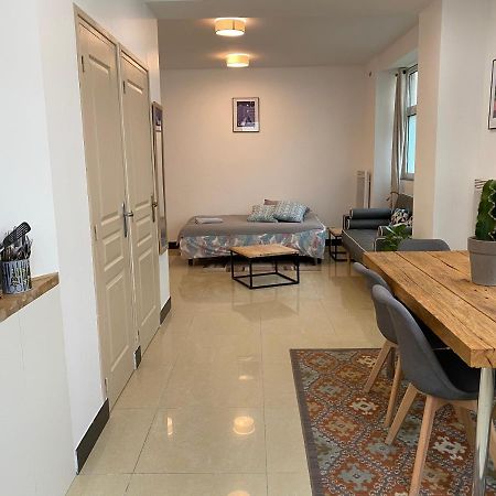 Large And Unique Souplex 60Sqm, Well Located Appartement Parijs Buitenkant foto