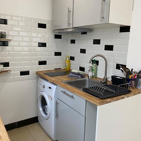 Large And Unique Souplex 60Sqm, Well Located Appartement Parijs Buitenkant foto
