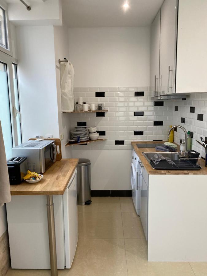 Large And Unique Souplex 60Sqm, Well Located Appartement Parijs Buitenkant foto
